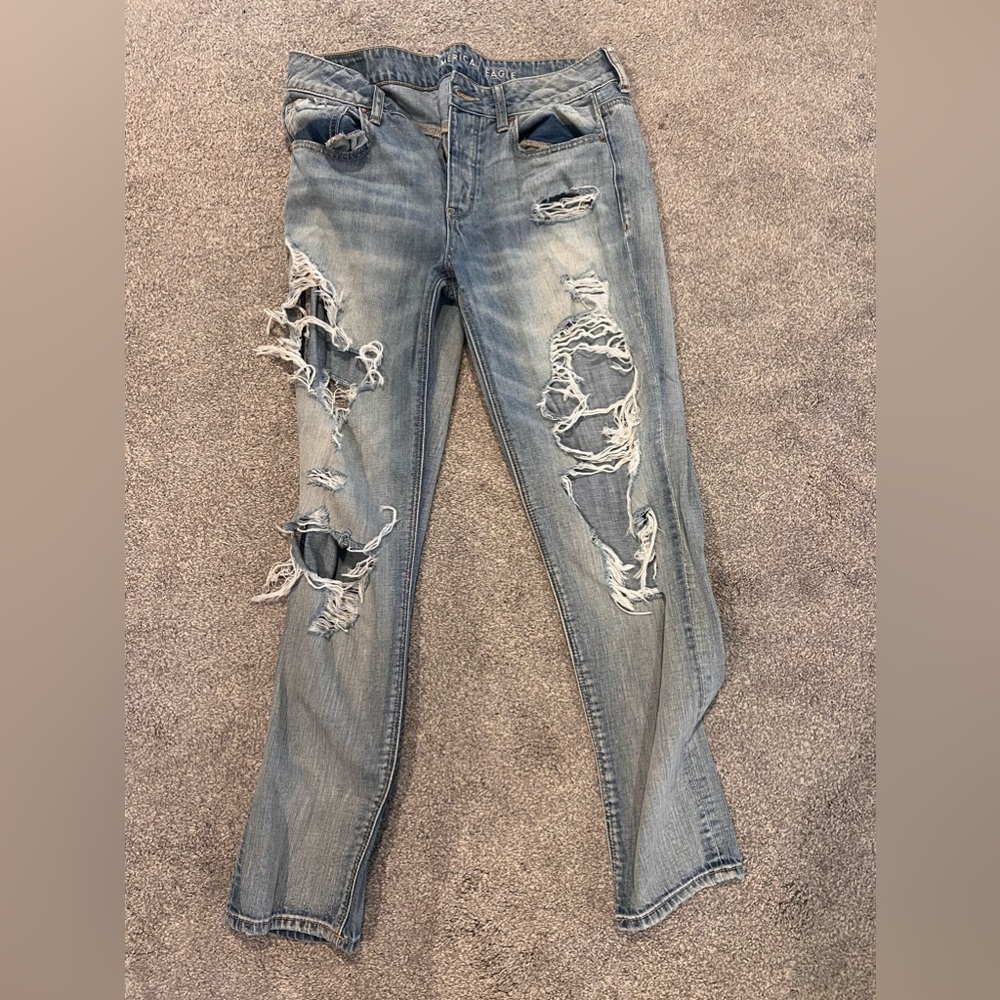 American Eagle Tomgirl Jeans Size 8